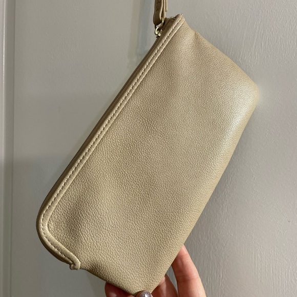 Jessica Simpson Wristlet NWOT - Picture 2 of 4